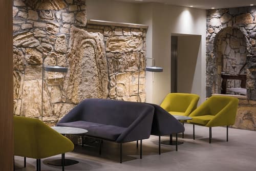 Petousis Hotel & Suites, Reception