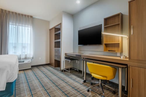 MainStay Suites Bricktown - near Medical Center, Room