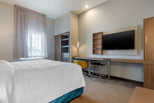 MainStay Suites Bricktown - near Medical Center, Room