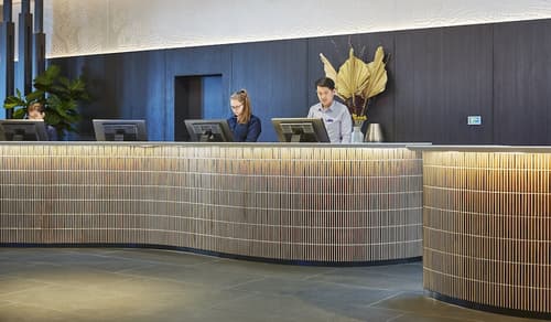 Holiday Inn Express Melbourne Southbank by IHG, Check-in/check-out kiosk