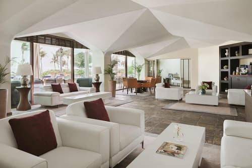 JA Lake View Hotel, Dubai, Lobby