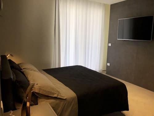 Golden Suites 50, Room