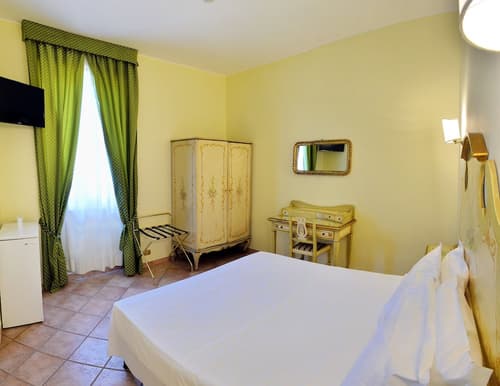 Sourire Hotel, Room