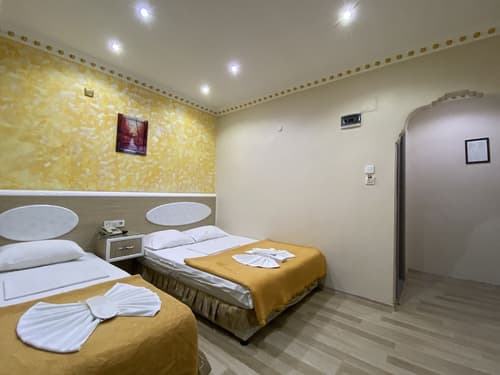 Grand Oral Hotel, Room