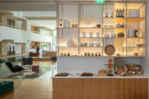 COCO-MAT Athens BC, Interior