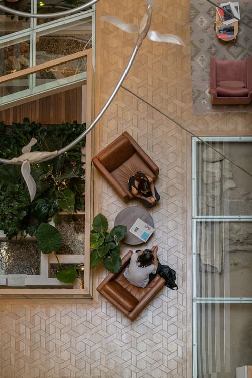 COCO-MAT Athens BC, Lobby sitting area