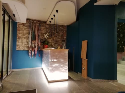 73 Boutique Hotel, Interior entrance