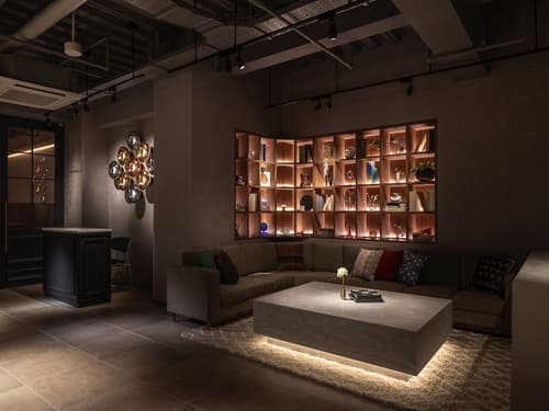 The Lively Osaka Honmachi, Lobby