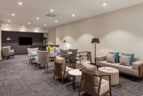 Oaks Wellington Hotel, Lobby