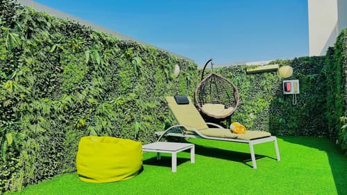 Hampton by Hilton Dubai Al Barsha, Rooftop pool