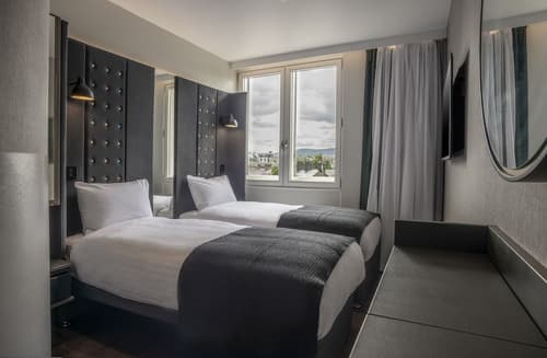 Point A Hotel Edinburgh Haymarket, Room