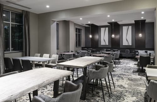 Fairfield Inn & Suites by Marriott Boston Logan Airport/Chelsea, Restaurant