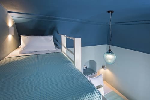 Dimael Mansion, Room