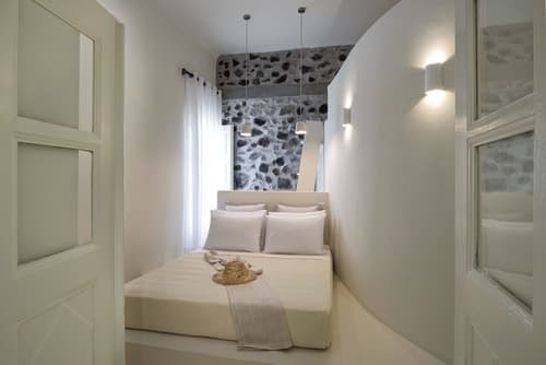 Dimael Mansion, Room