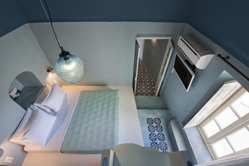 Dimael Mansion, Room