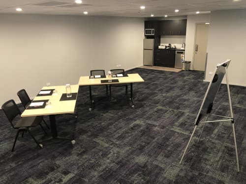 Ramada by Wyndham Queenstown Central, Meeting facility