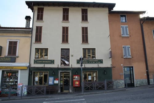 B&B Michelina, Primary image