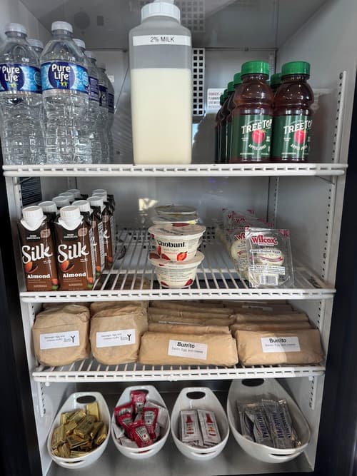 The Hotel Y, Breakfast meal