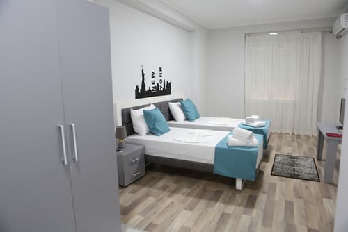 Hotel New York Kamez, Room