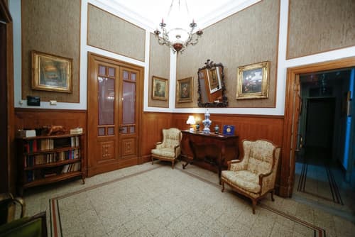 La Casa di Marcello, Interior entrance