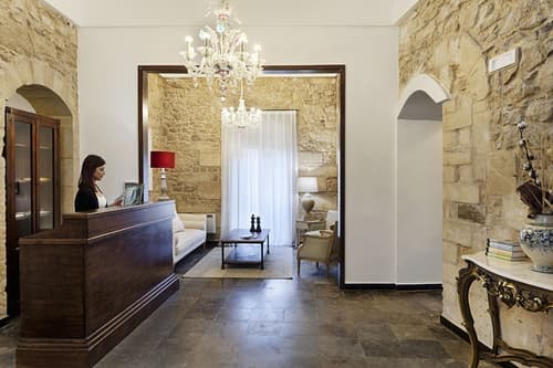 Itria Palace, Reception