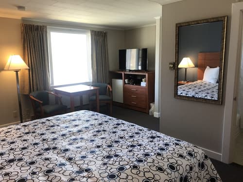 Edenbrook Motel, Room