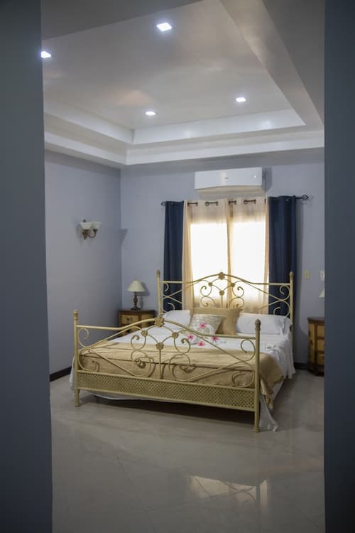 Sea Side Chateau, Room