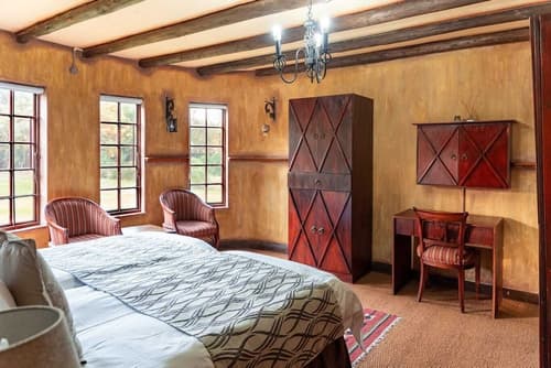 Belvedere Estate, Room