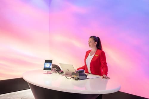 Paramount Hotel Dubai, Reception