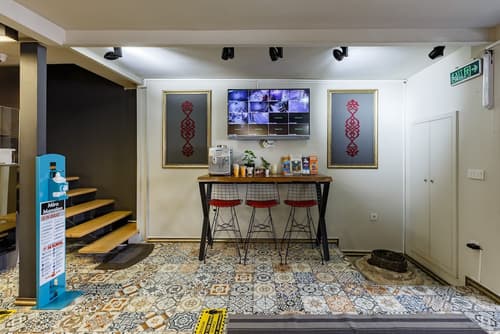 Miro Mansion, Reception