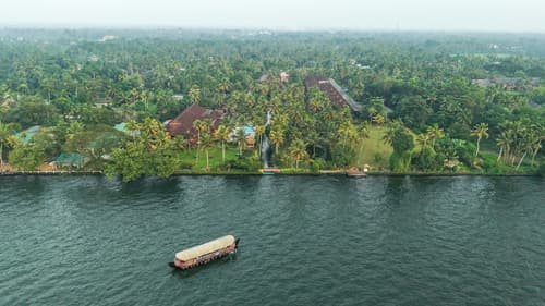 Lakesong Kumarakom, Primary image