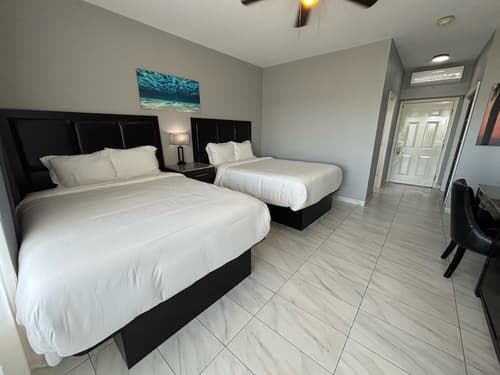 The All New Grace Bay Suites, Room