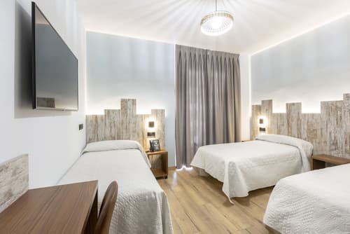 Hostal Antón Martín, Room