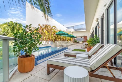 The Daydrift, Primary image