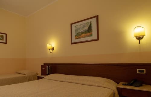 Hotel Gangi, Room