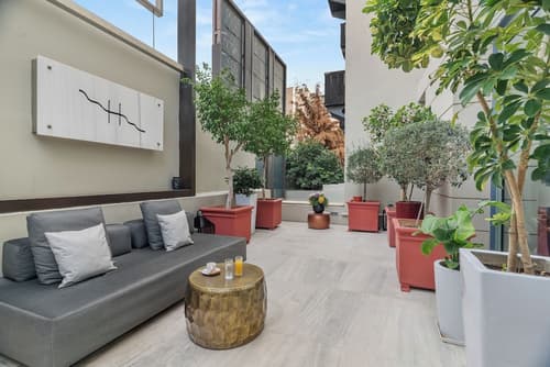 Athenaeum Eridanus Luxury Hotel, Lobby sitting area