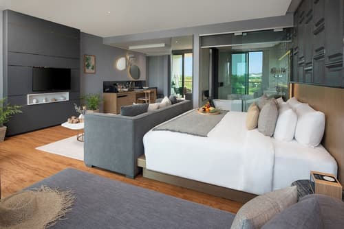 Wyndham Grand Nai Harn Beach Phuket, Room