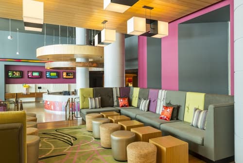 Aloft Abu Dhabi, Lobby