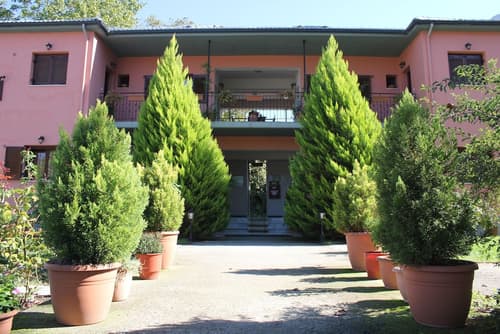 Artemis, Interior entrance