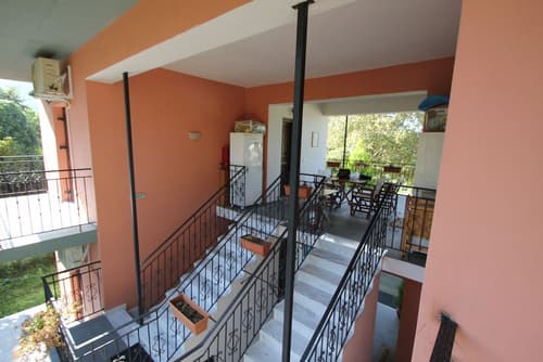 Artemis, Exterior detail