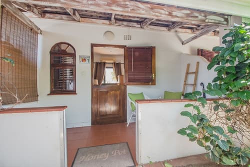 HoneyPot Guesthouse, Room