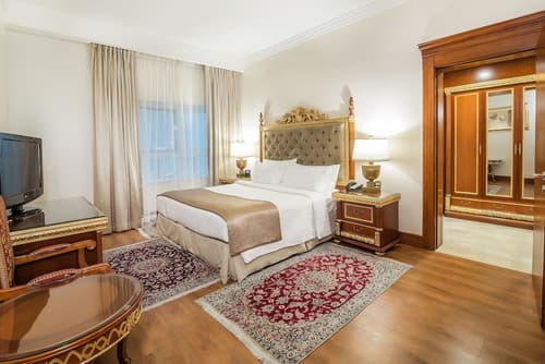 Sunday Hotel Holiday international Dubai, Room