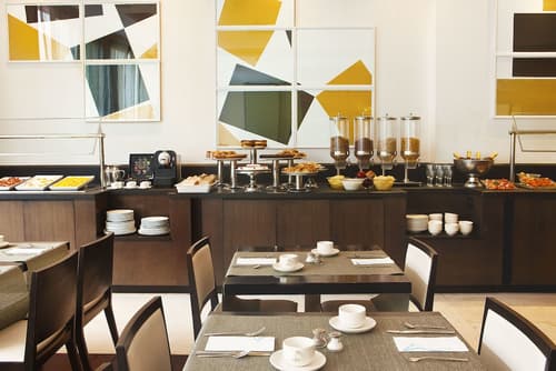Grupotel Gran Vía 678, Breakfast area