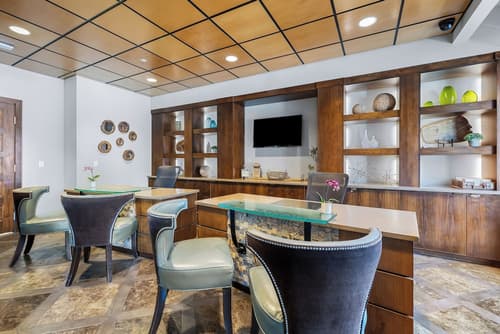 The Oxford Hotel Bend, Reception