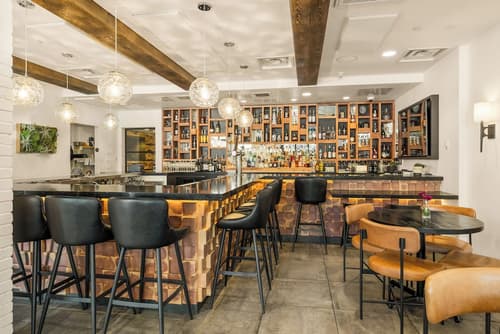 The Oxford Hotel Bend, Restaurant