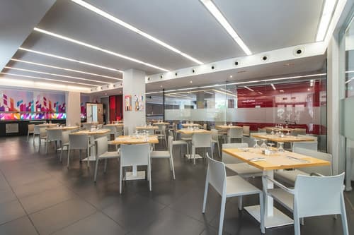 Hotel Granada by Pierre & Vacances, Food court