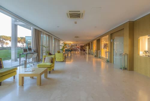 Hotel Pisa Tower Plaza, Lobby lounge