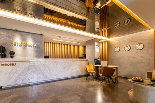 Hotel Venera, Reception