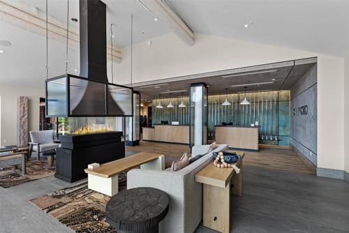 Hotel De Novo Springdale, Tapestry Collection by Hilton, Lobby