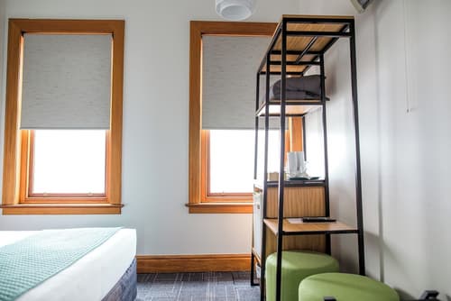 The Cambridge Hotel & Backpackers, Room